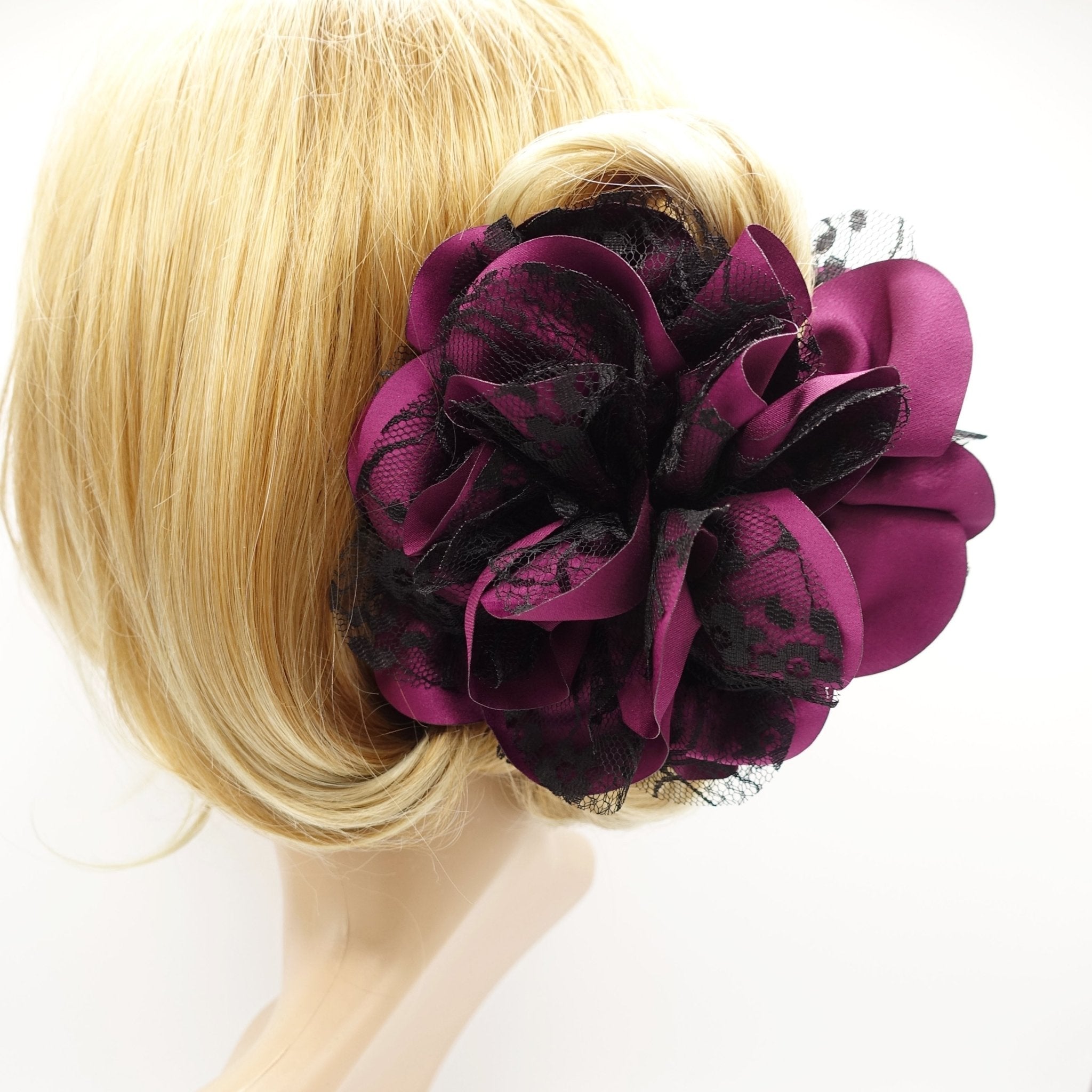 Introducing the Flower Hair Claw: The Perfect Hair Accessory for Every Occasion