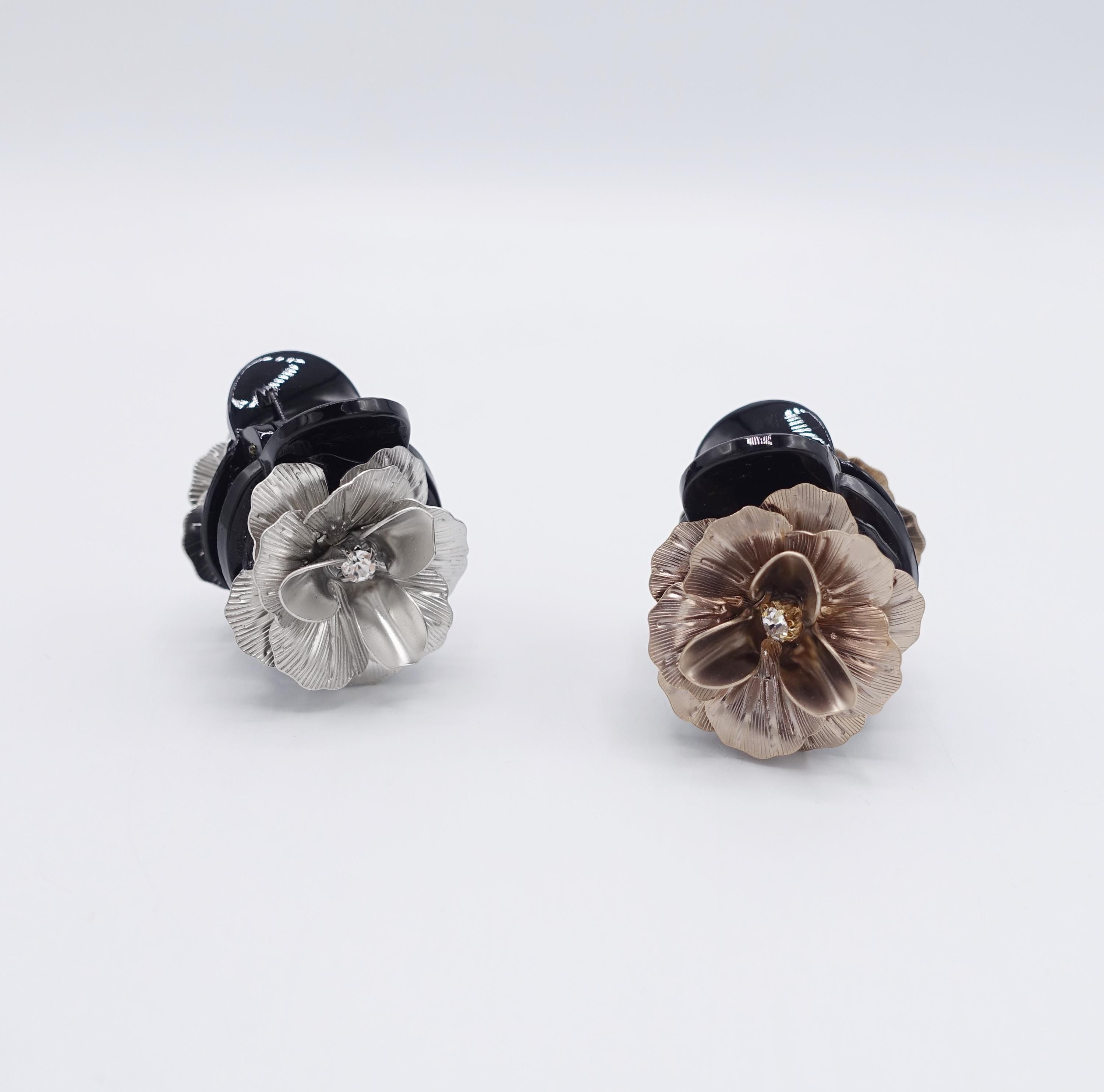Flower Hair Claw Clips: Sizes, Materials and Styling Ideas