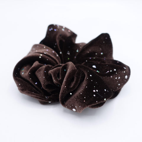 Velvet vs. Satin Scrunchies: Hold, Size and Care