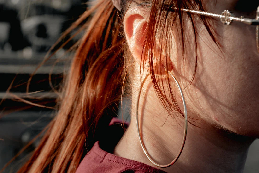 Minimal vs. Statement Hair Accessories: How to Choose