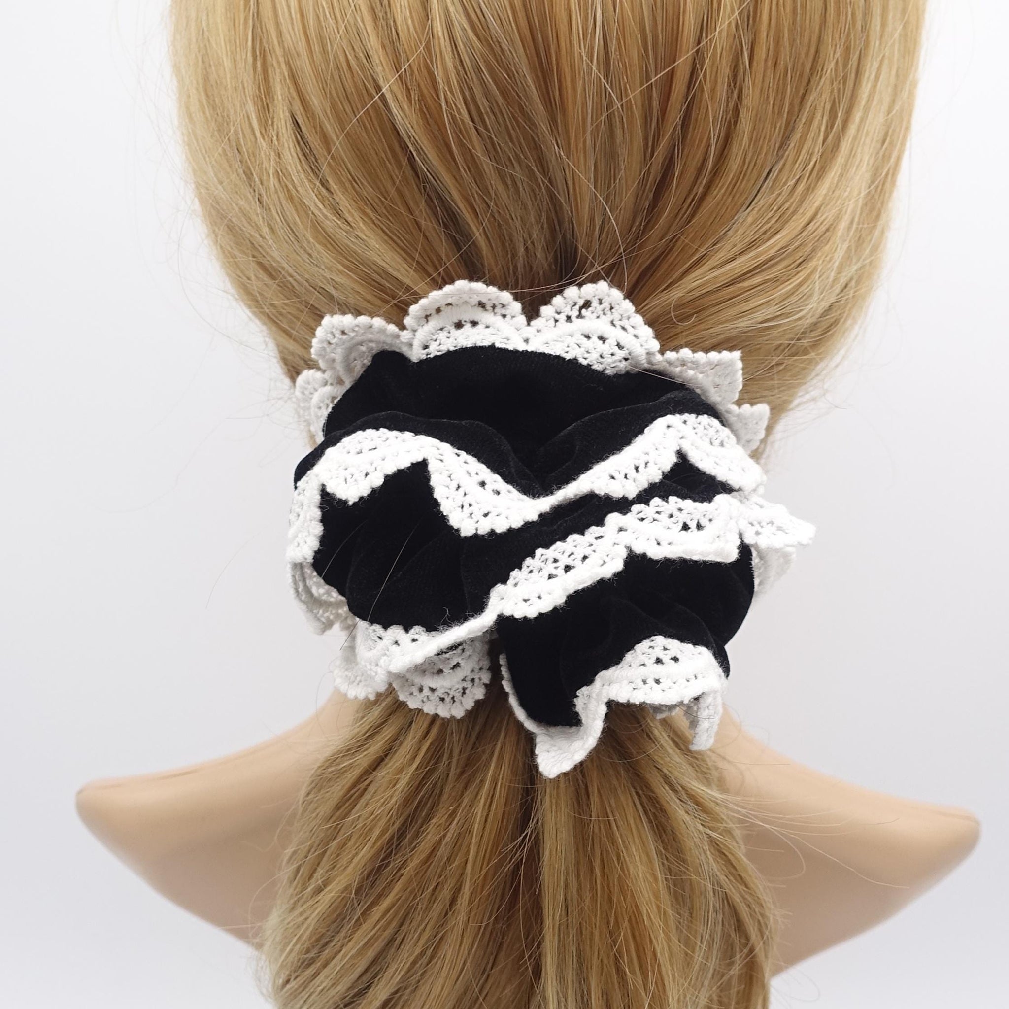 velvet scrunchies, lace scrucnhies for women