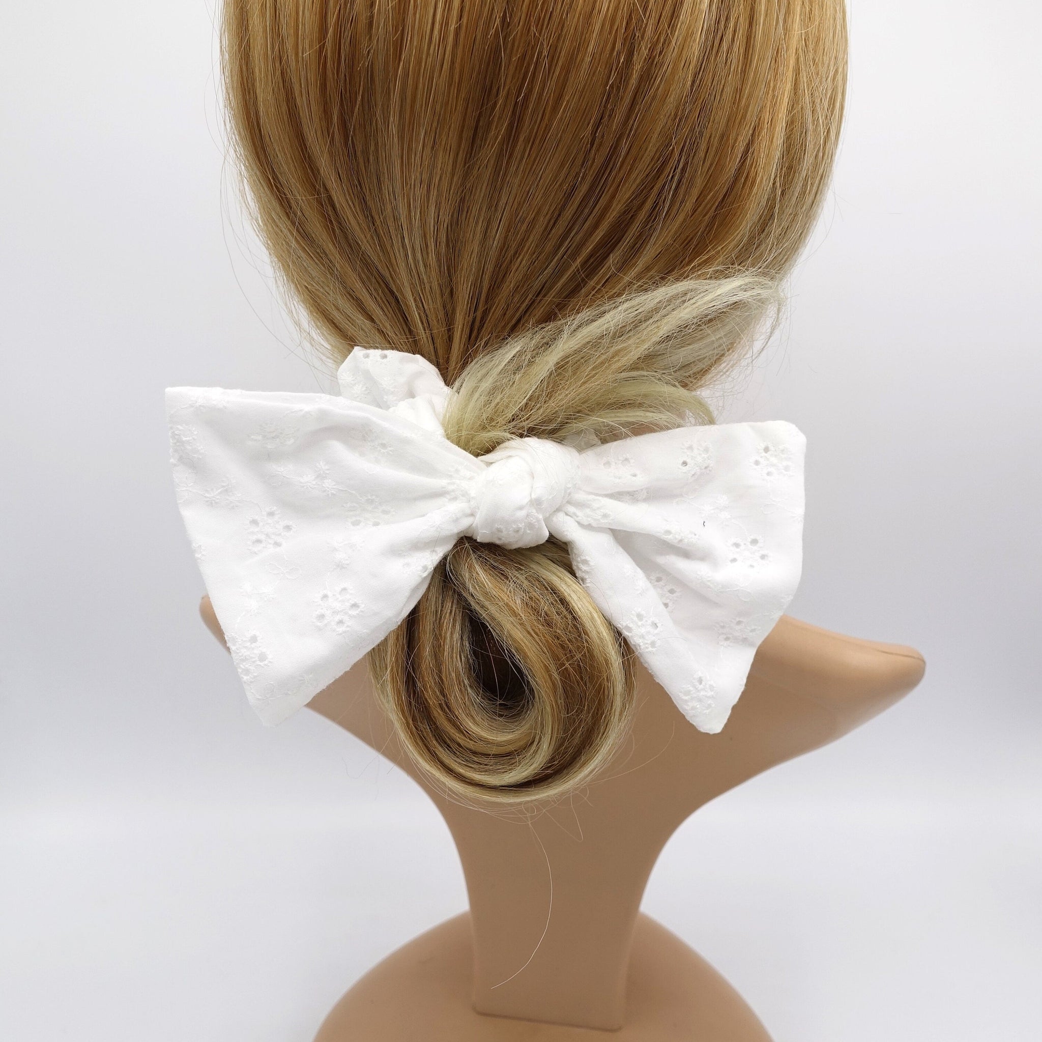 veryshine.com Scrunchies White cotton eyelet bow scrunchies