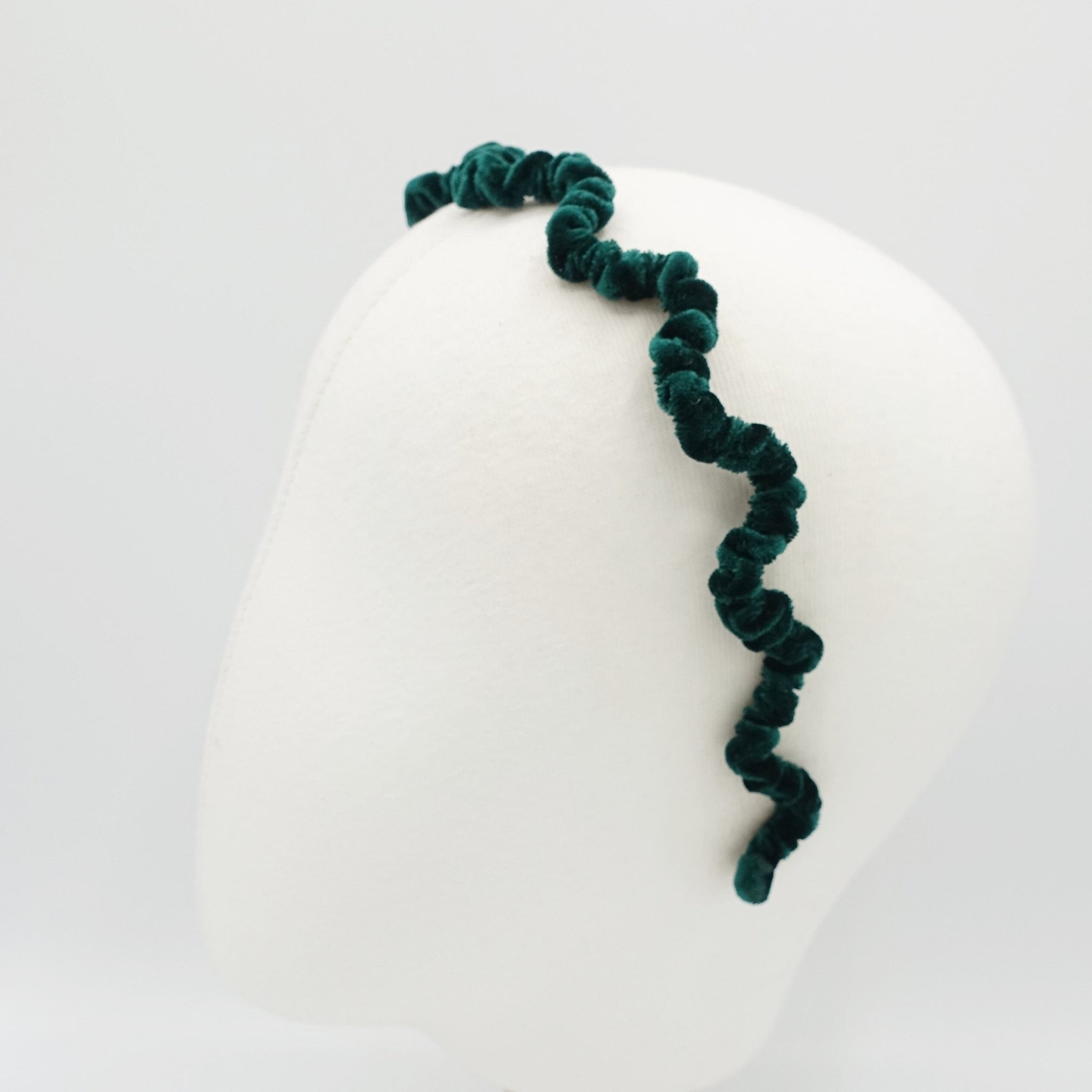 veryshine.com Green thin wave velvet headband pleated hairband