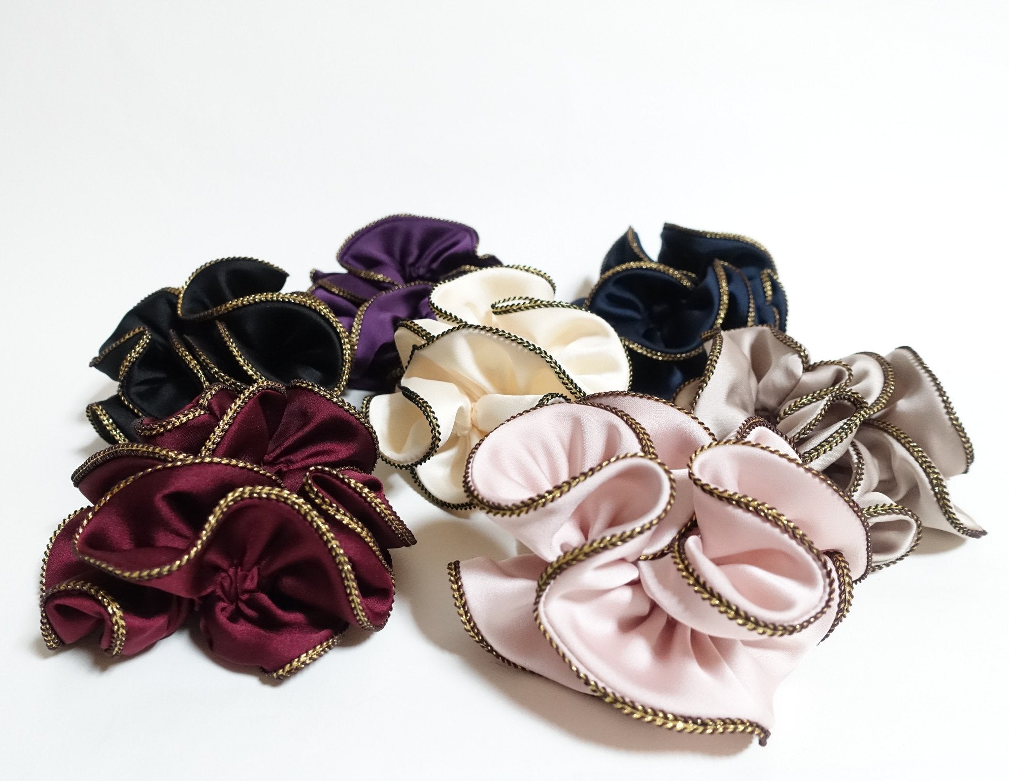scrunchies for women 