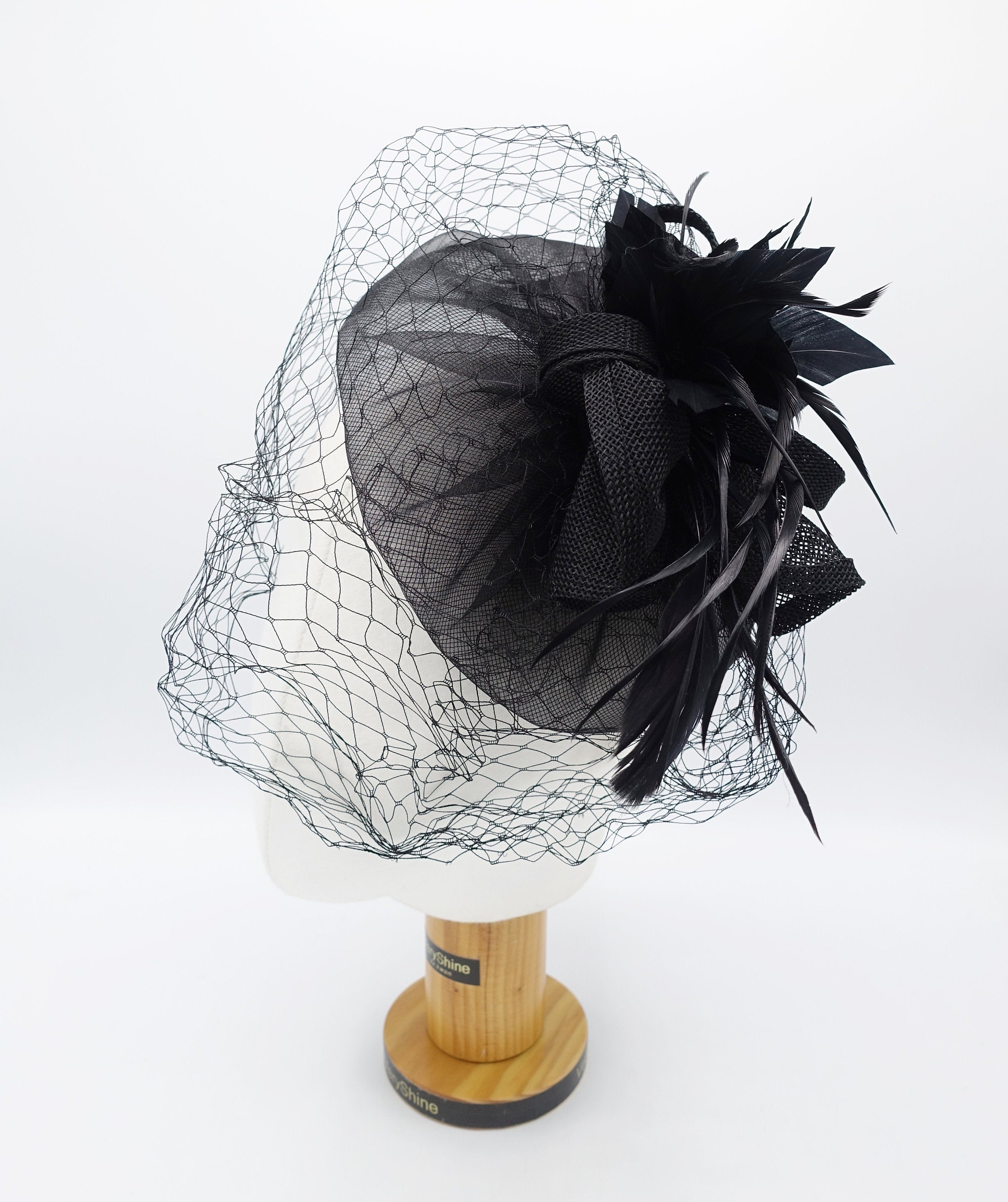 Fascinator Mit Federn Und Perlen – Grauer Haarspangen-Hut Für Hochzeiten & Besondere Anlässe