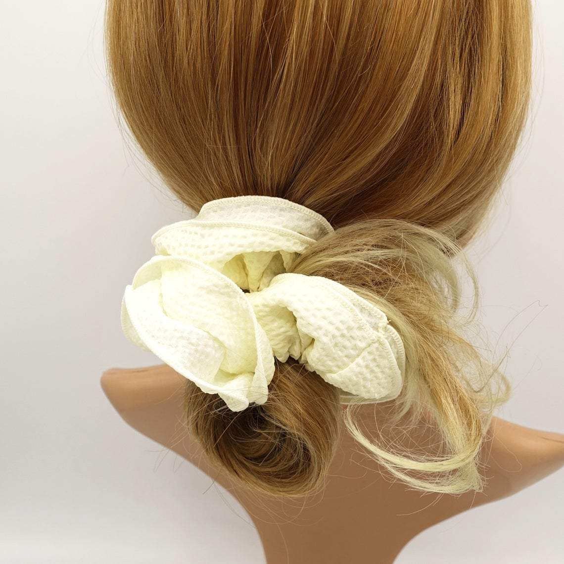 VeryShine scrunchies/hair holder Cream white embossed pattern double edge scrunchies hair accessory for women